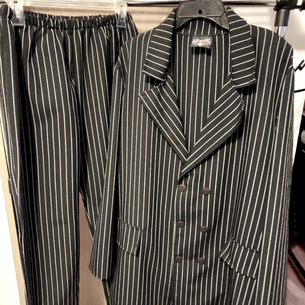 2 piece Gangster Halloween costume. (Also used as a Dress Pany Suit.